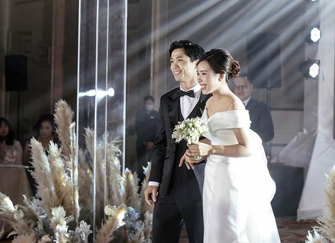 Không gian tiệc cưới siêu đắt đỏ của Công Phượng và con gái giám đốc ngân hàng-7