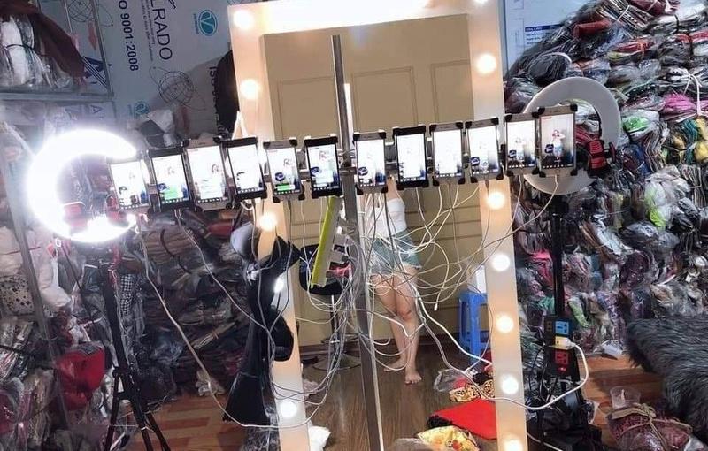 Kiếm vài chục triệu/tháng, mẫu trẻ đua nhau livestream bán hàng-1