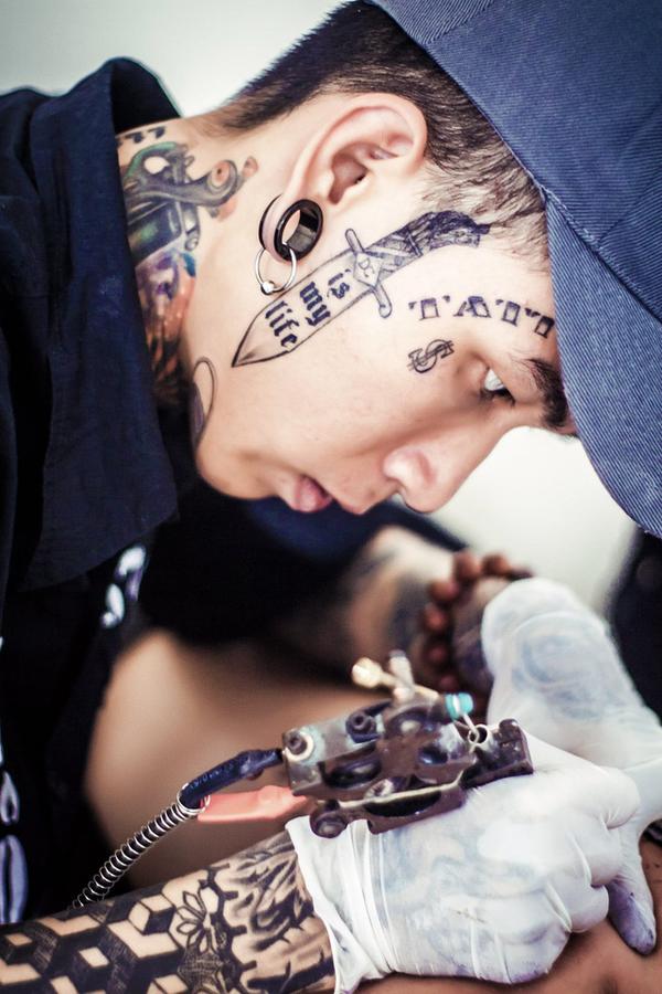 Hành trình Dế Choắt: Từ chàng trai nghỉ học bốc vác mưu sinh đến Quán quân Rap Việt-4