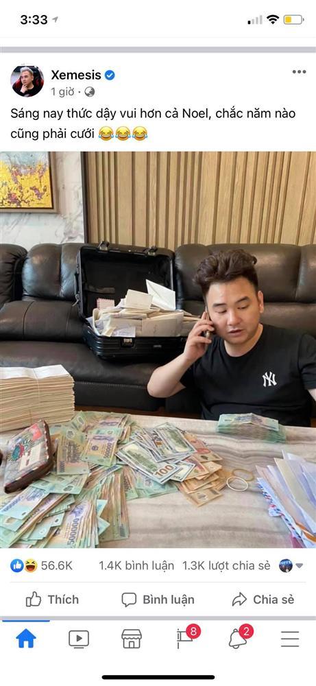 Khoảnh khắc Diệp Lâm Anh đeo kiềng vàng cưới cho Xoài Non gây sốt-1