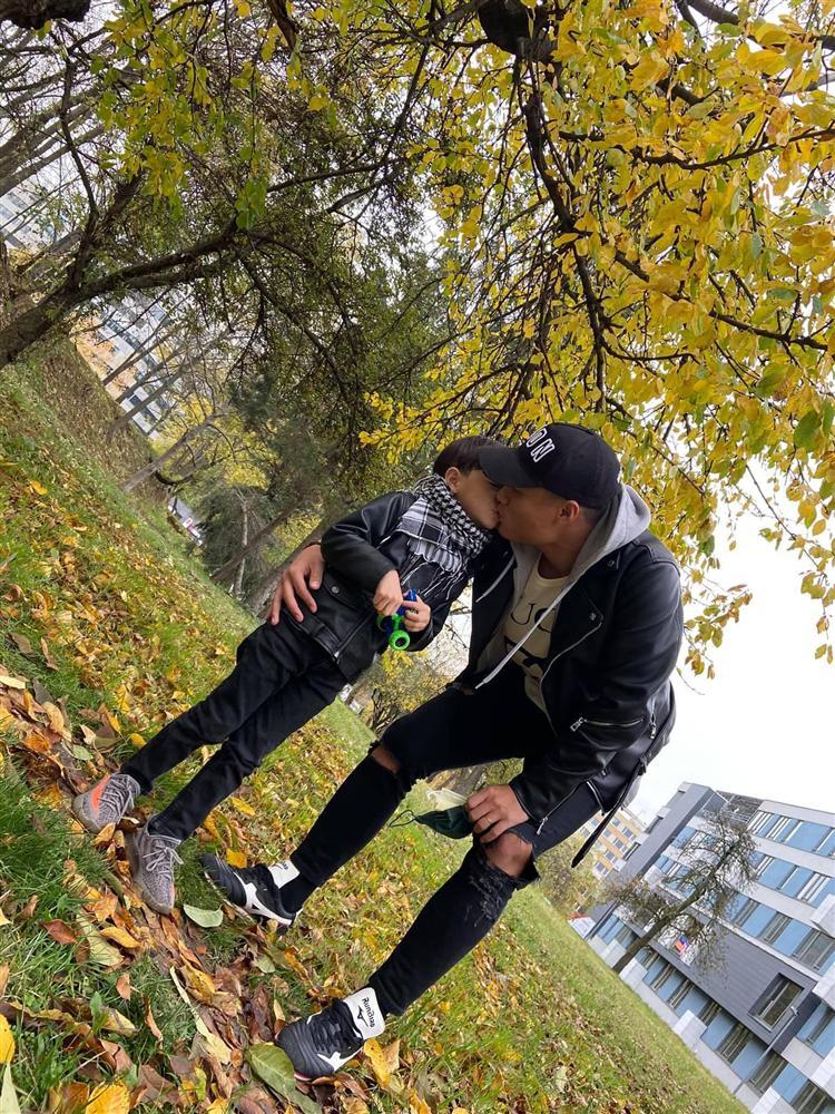 Kỳ Hân được Mạc Hồng Quân chăm đến từng sợi tóc trước ngày lâm bồn-3