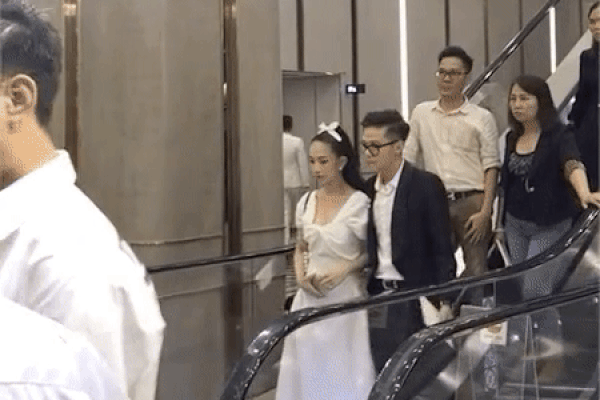 Lên hình đẹp long lanh, con gái đại gia Minh Nhựa lộ nhan sắc thật khi bị quay lén