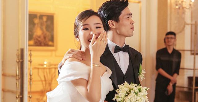 Ảnh hiếm hoi của Công Phượng bên vợ rich kid và con trai-4