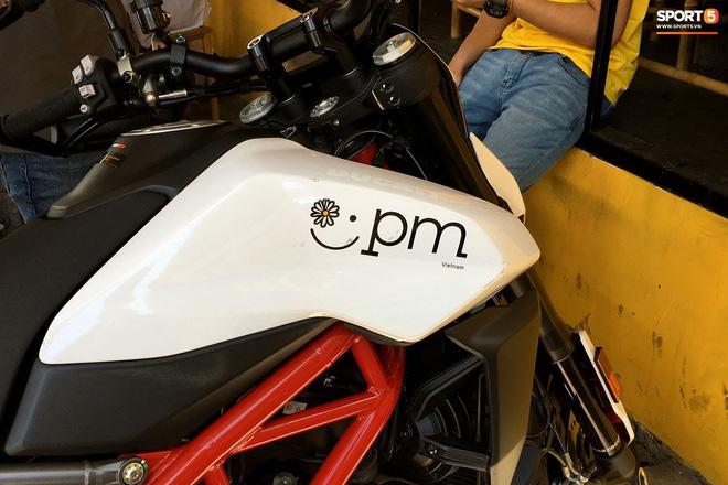 Chi tiết đặc biệt trong đám cưới Công Phượng, thế mới thấy chân sút Nghệ An yêu vợ cỡ nào-4