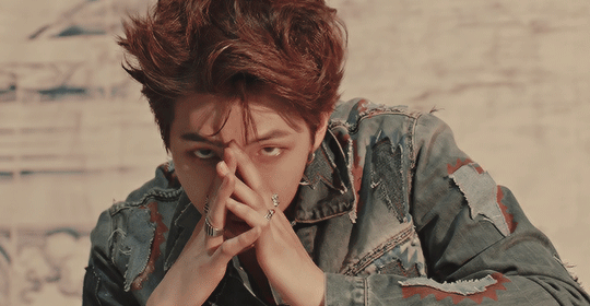 Những leader Kpop nhìn tưởng ghê gớm nhưng hóa ra lành ngang cục đất-1