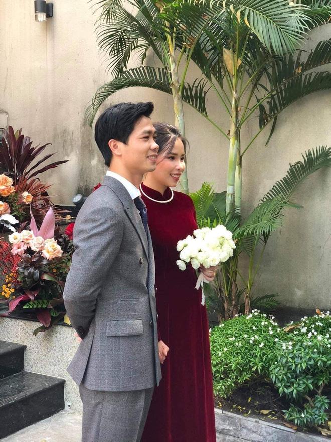 Trong lúc đợi đám cưới mình, Bùi Tiến Dũng đưa vợ con vào Phú Quốc dự hôn lễ Công Phượng-2
