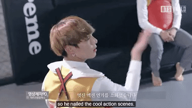 Jungkook đi đường quyền khiến hội chị em mê mẩn muốn cưới vội-6