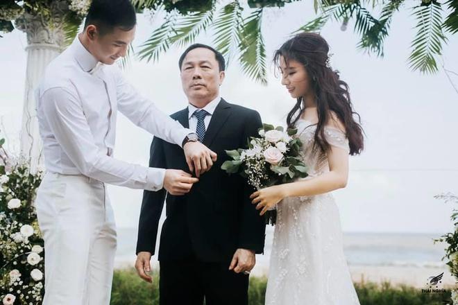 Ngoại hình quý tử của Nam vương Nguyễn Văn Sơn và ái nữ bầu Đệ-9