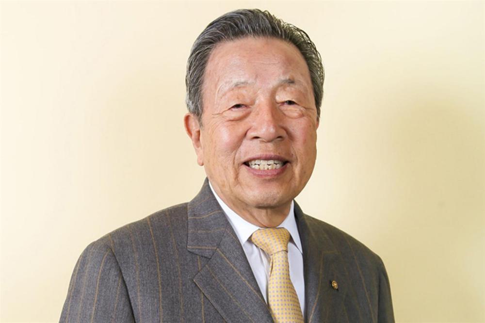 Con gái tỷ phú Nhật Bản bị cha hắt hủi vì lấy chồng da đen-1