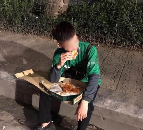 Khi đam mê chụp ảnh nhưng phải đi giao hàng, các shipper nghĩ ra cách xác nhận đơn hàng có 1-0-2-14