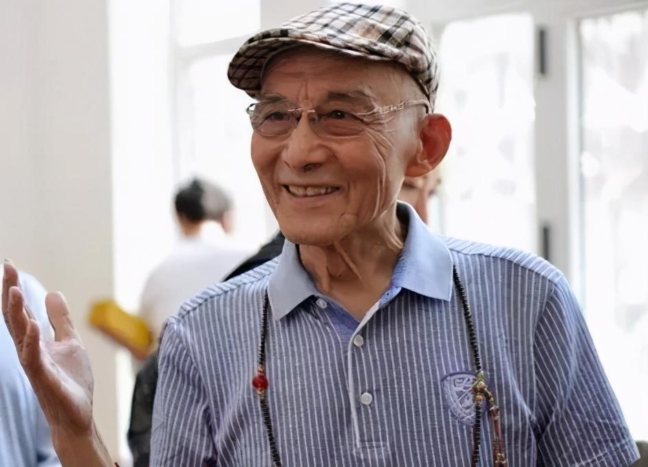 Tế Công kinh điển nhất màn ảnh: Bán nhà làm phim dù đã tuổi U90-6