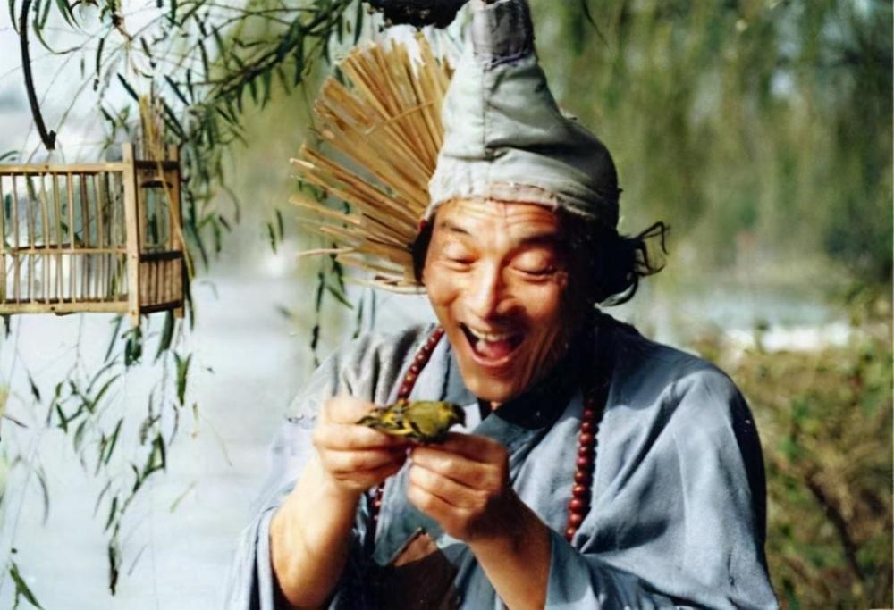 Tế Công kinh điển nhất màn ảnh: Bán nhà làm phim dù đã tuổi U90-4