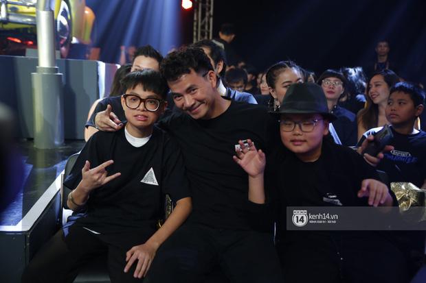 Con trai Xuân Bắc tiết lộ Karik khóc nhè tại hậu trường Rap Việt vì bị bẹp giày 10.000 USD-2