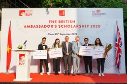 ĐH Anh Quốc Việt Nam nâng quỹ học bổng 2021 lên 53 tỷ đồng