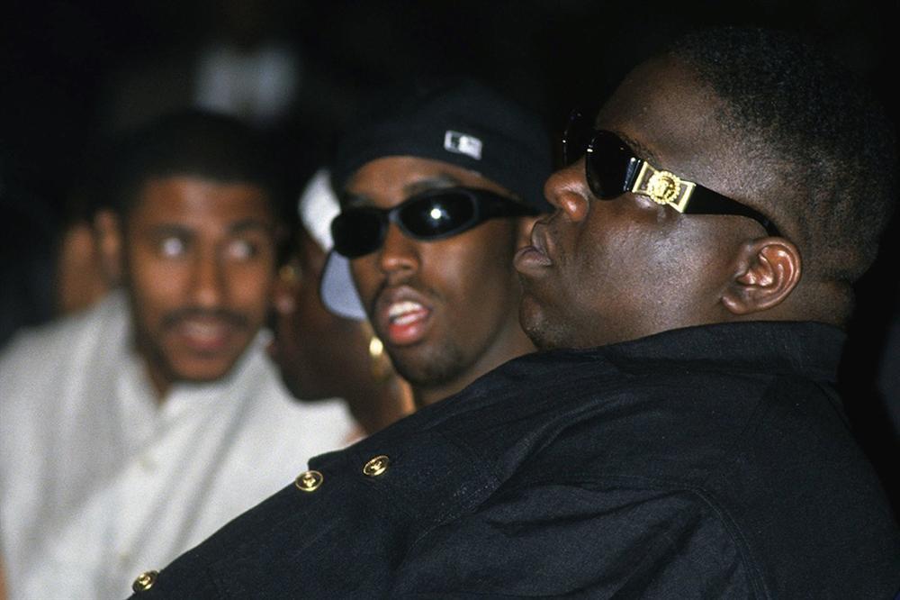 Răng đính kim cương và những món đồ gắn liền với rapper-6