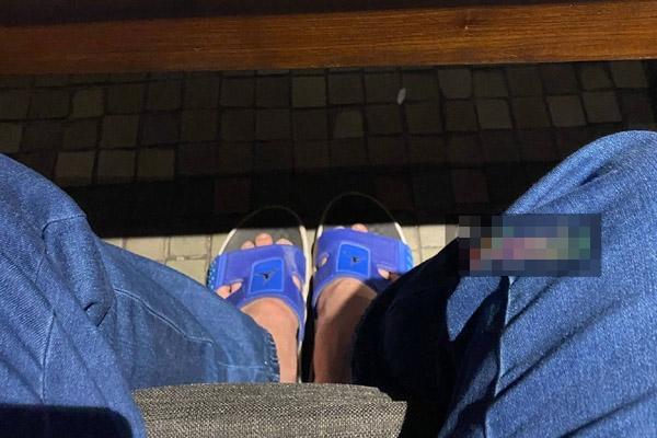 Yêu 3 năm không vào phòng bạn gái, chàng trai sốc nặng khi phát hiện sự thật-2