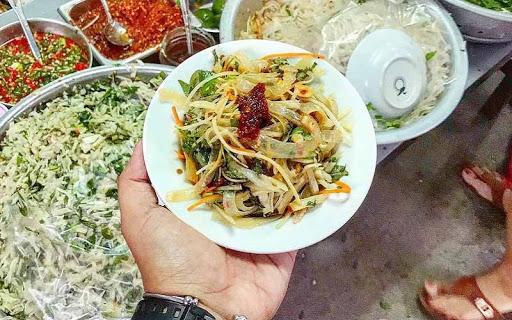 Công Phượng sắp làm đám cưới ở Nghệ An, fans quê nhà rần rần thảo luận sẽ đãi cô dâu Viên Minh đặc sản gì?-4