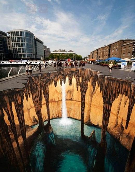 Cú lừa tranh 3D khiến tài xế dở khóc dở cười, trách ai bây giờ, trách mình đen-8