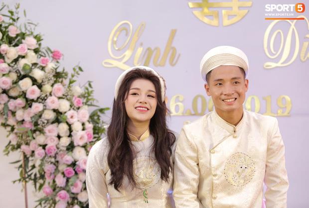 Thân phận khủng vợ các cầu thủ: Con Giám đốc Ngân hàng Nhà nước, ái nữ cựu Chủ tịch CLB bóng đá-10