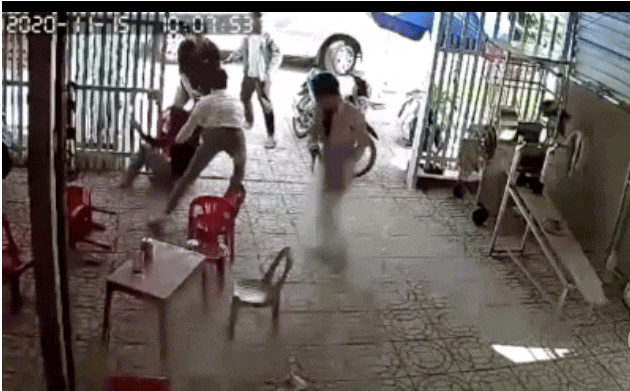 Chồng đâm chết người khi cứu vợ: Cô gái từng bị bắt cóc hụt 1 tuần trước-2