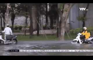 Cô gái bất ngờ nổi tiếng MXH vì có cú ngã thần thái trong phóng sự của VTV-1