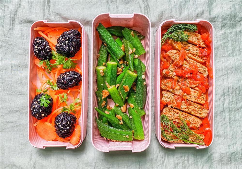 Gái xinh 9x khéo tay chuẩn bị cơm trưa hoạt hình rực rỡ sắc màu, nhìn là mê-4