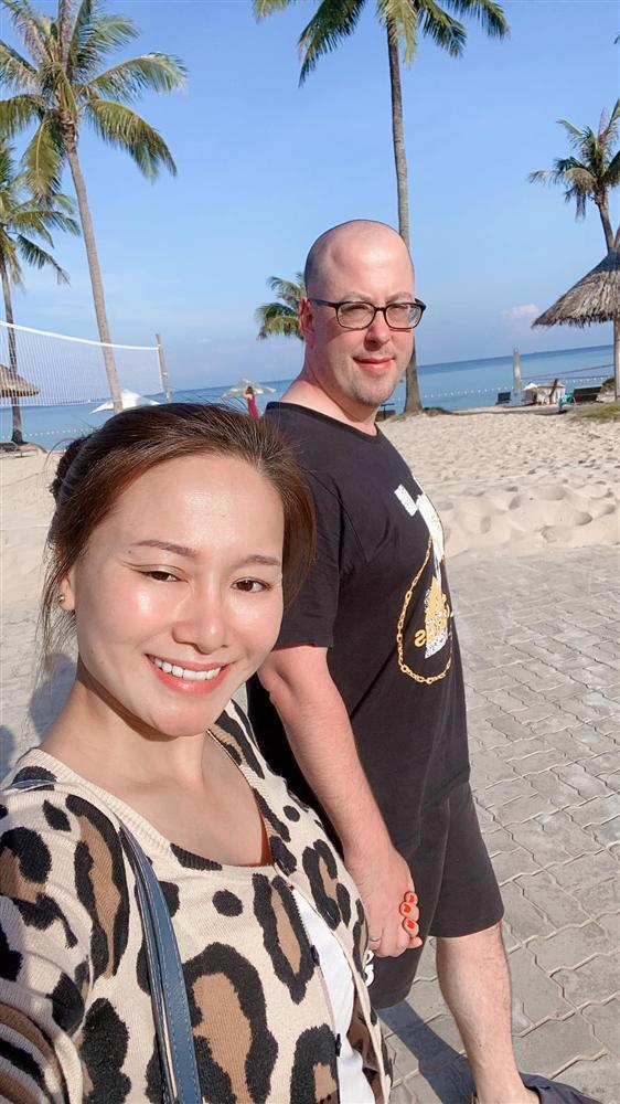 Sau sóng gió tình ái, vợ cũ Thành Trung thay đổi 180 độ gu chọn chồng-3