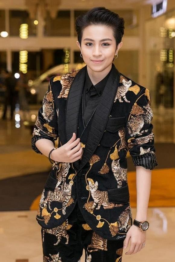 Gil Lê bị đào mộ ảnh mặc váy hai dây chưa từng được công bố-8