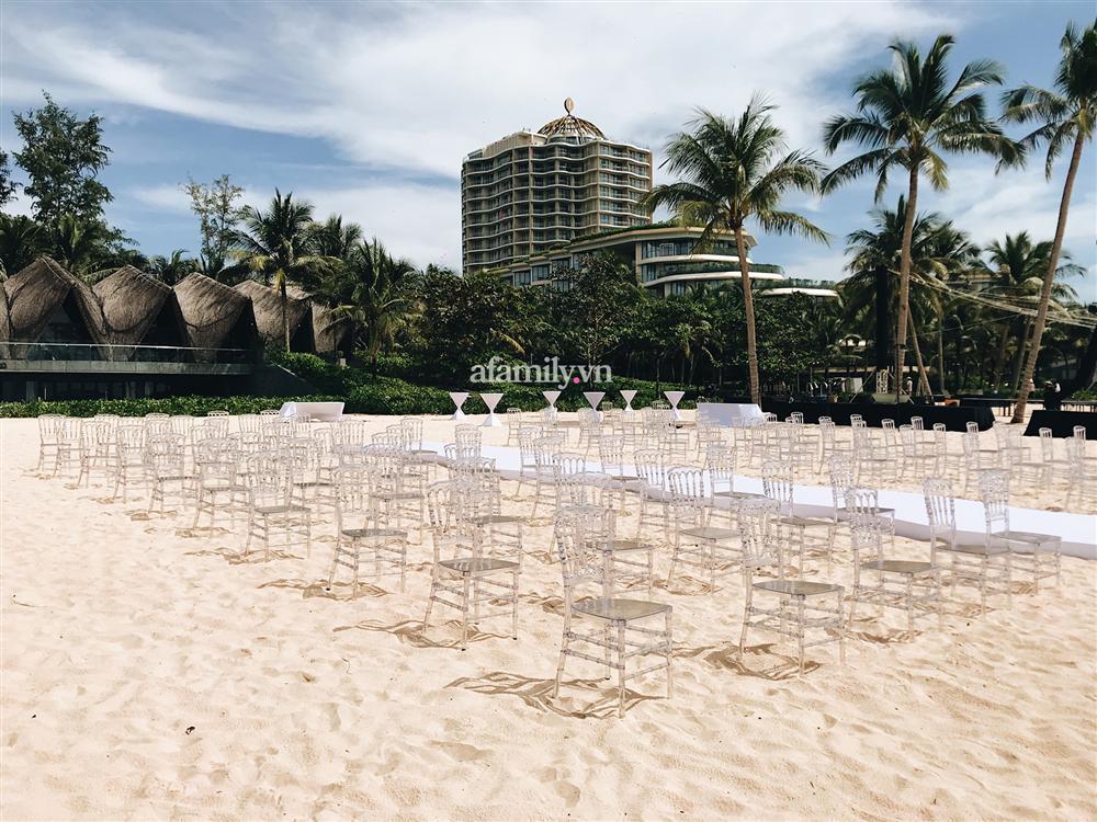 Đám cưới Công Phượng ở Phú Quốc: Chú rể lộ diện, mặc lại bộ vest ở lễ xin dâu-3