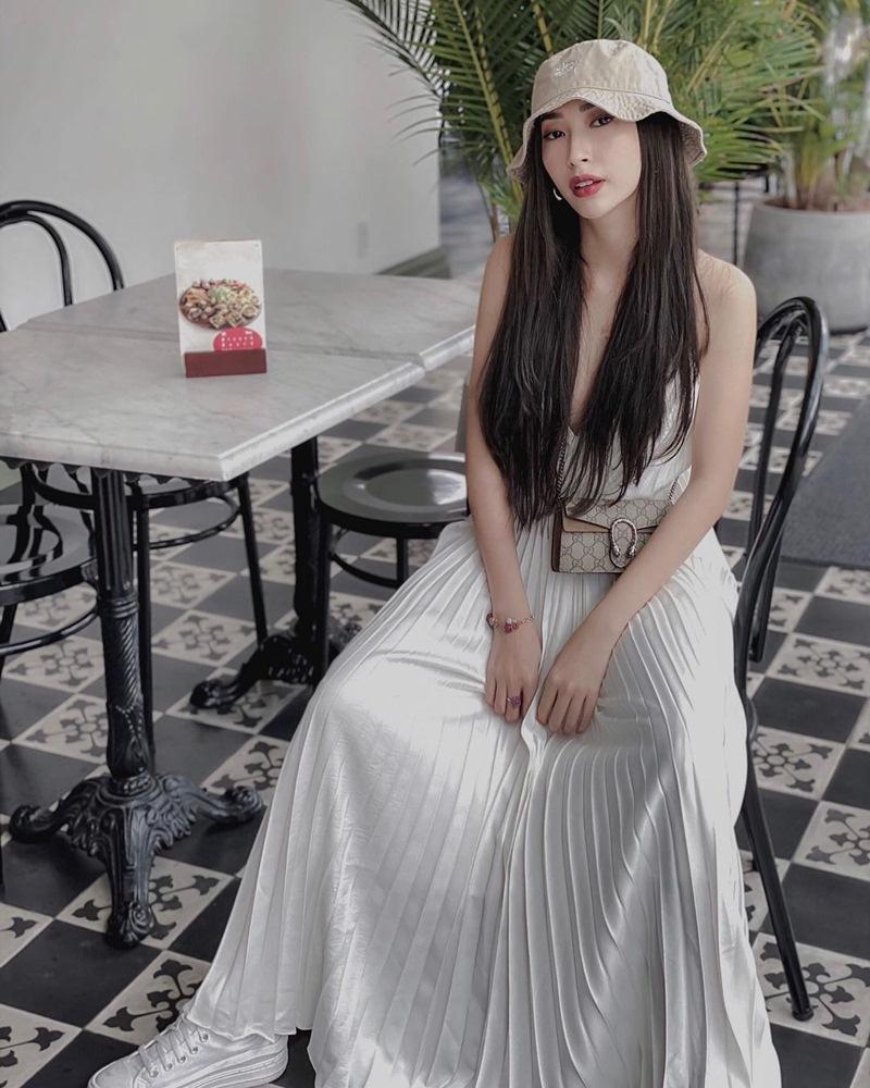 Lệ Quyên dát cây đồ hiệu gần 2 tỷ ra sân bay - Tóc Tiên mix đồ nổi bật-4