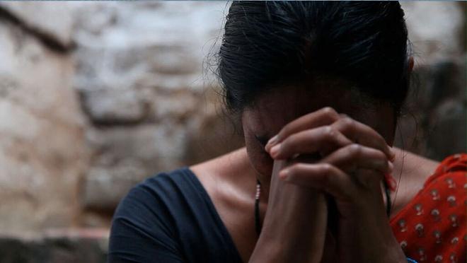 Cô gái Ấn Độ tự vẫn vì bị thầy bói phán không thể có con-1