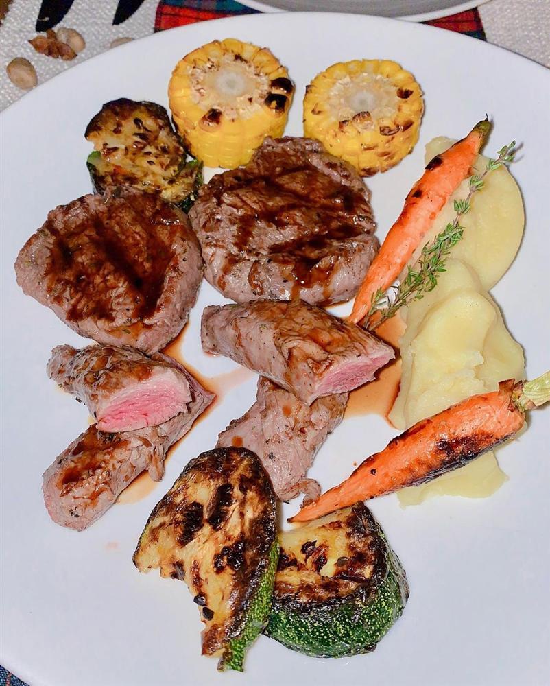 Bảo Thy và đại gia Hà Tĩnh kỷ niệm 1 năm cưới bằng chuyến đi cực sang chảnh-15