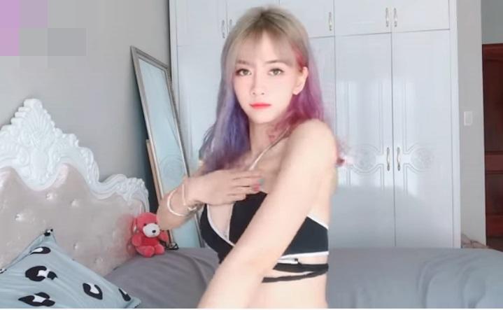 Hot Tiktoker Lê Bống nâng ngực vẫn quay clip dạy massage tăng size vòng 1-6