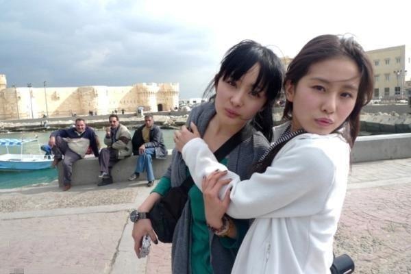 Lộ nhan sắc thật trong loạt hình người qua đường chụp, Dương Mịch gây bất ngờ vì gương mặt như già đi 10 tuổi-9