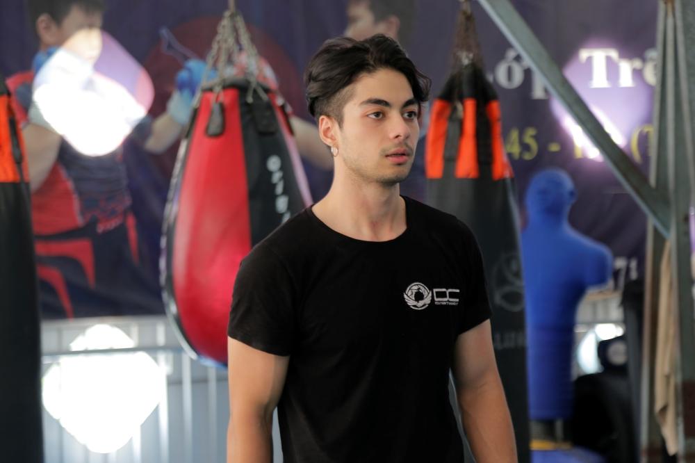 Không làm đả nữ, con gái Chưởng môn Vịnh Xuân khiến 2 chàng trai phải tranh giành-3