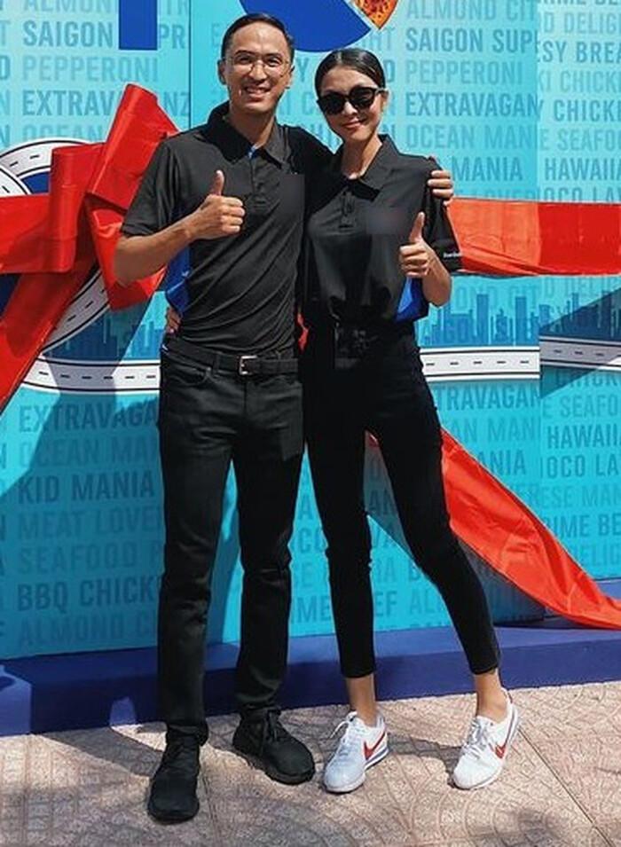 Tình tứ bên chồng, Tăng Thanh Hà vô tình để lộ body gầy guộc khiến fan lo lắng-2