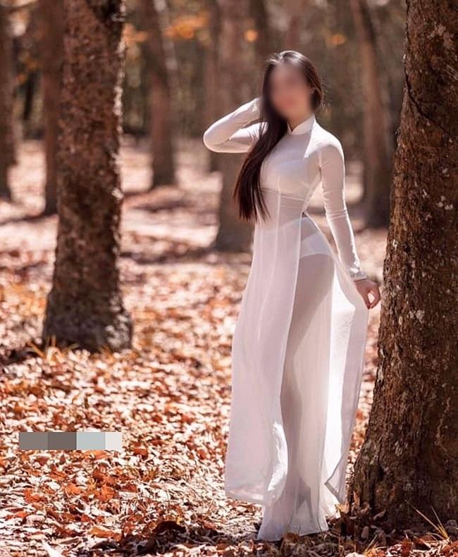 Nhức mắt trước loạt người đẹp mặc áo dài trong suốt phản cảm-1