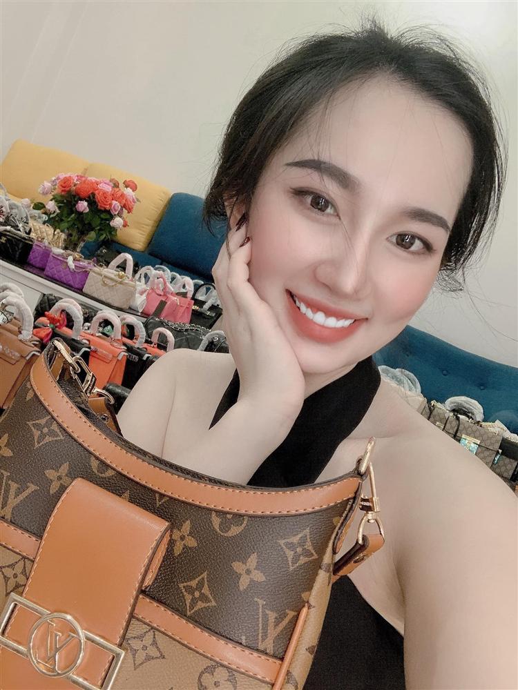 Vợ Lê Dương Bảo Lâm khoe em gái hot girl mà ông xã từng tán hụt-4