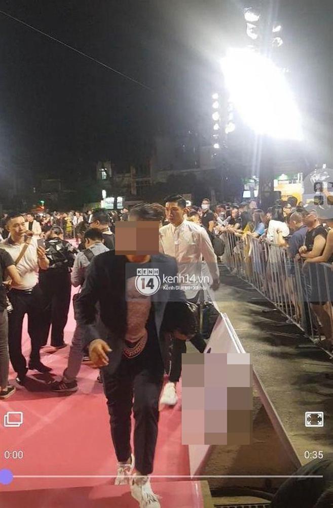 Đoàn Văn Hậu có mặt tại Chung kết Hoa hậu Việt Nam cổ vũ Doãn Hải My-2