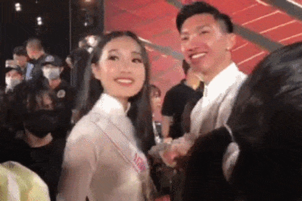 Clip: Biểu cảm 'khó ở' của Đoàn Văn Hậu khi bị hỏi chuyện tình cảm với Doãn Hải My