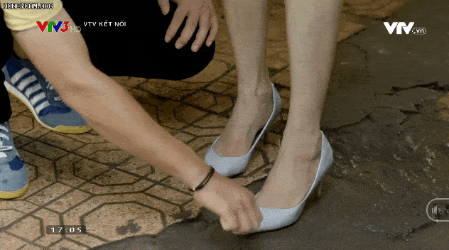 Lộ cảnh giường chiếu tình tứ của Hồng Đăng và Hồng Diễm trong phim mới-5