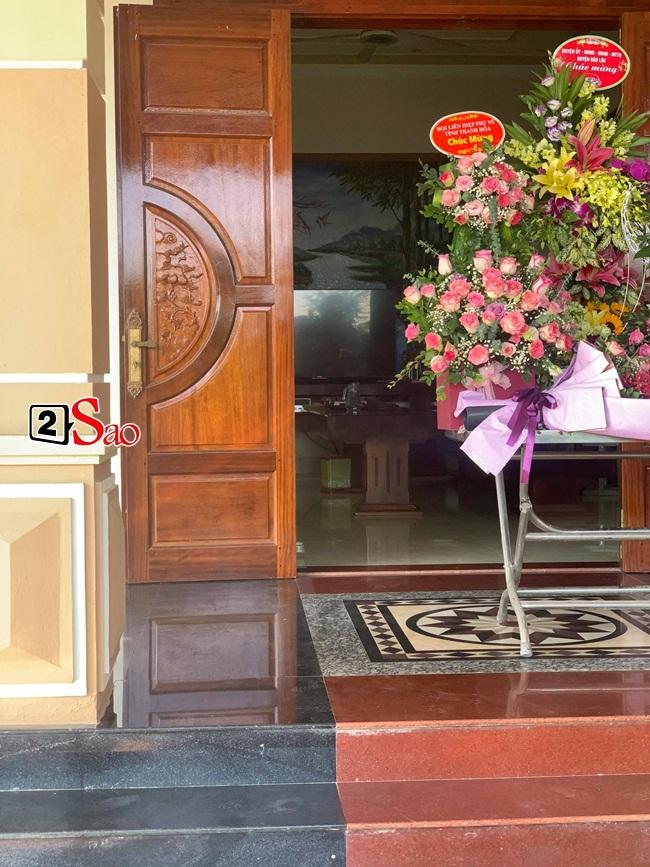 Thăm nhà Hoa hậu Việt Nam 2020 Đỗ Thị Hà: To đẹp nhất xã, sân vườn trồng đầy hoa lan-6