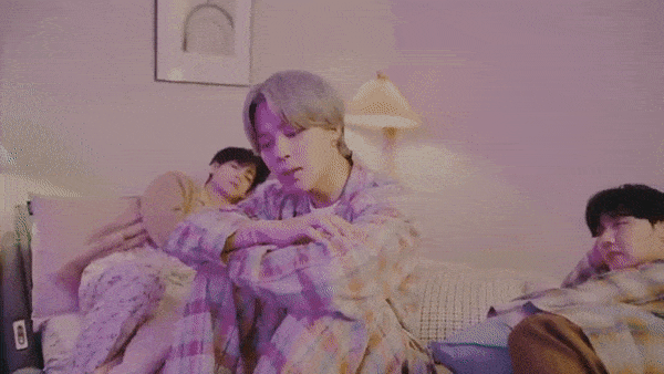 BTS đánh úp bằng Life Goes On phiên bản giường chiếu với màn nhép không hề giả trân-2