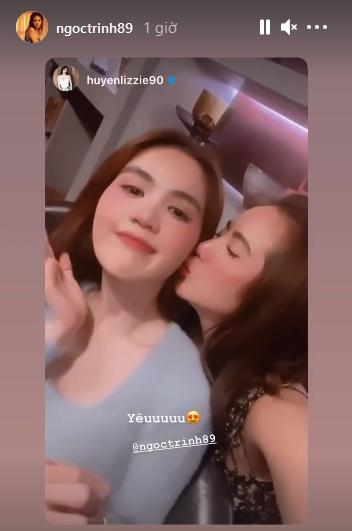 Ngọc Trinh vô tư ngồi xổm lên đùi Vũ Khắc Tiệp tại nhà hàng-5