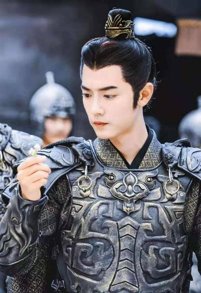 3 màn giật spotlight nam chính thành công nhất của Tiêu Chiến-9