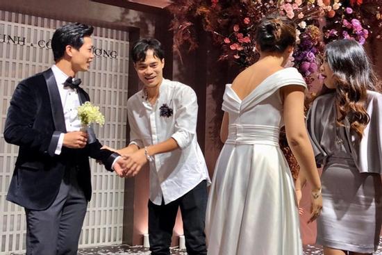 Văn Toàn gửi lời chia sẻ cho Công Phượng