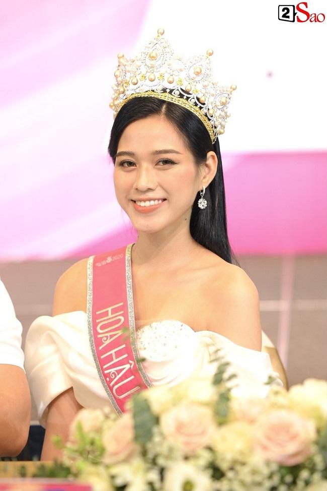 LẠ LÙNG: Số đo nhân trắc học của thí sinh Hoa hậu Việt Nam 2020 phồng xẹp bất thường qua 3 vòng thi-1