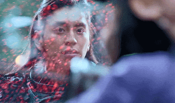 Nhặt sạn phim hot của Lý Thấm và Tiêu Chiến: máu như hạt kỳ tử, màu da diễn viên được so với tone kem nền-3