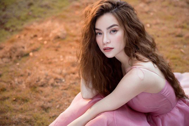 Hà nhà người ta trong showbiz: Người đăng quang hoa hậu, người làm ngọc nữ, diva-2