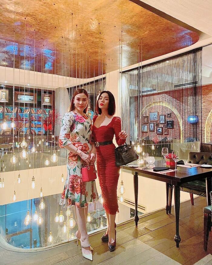 Sau ly hôn, Lệ Quyên ăn mặc ngày càng táo bạo, đến mức bị fan nhắc nhở-13